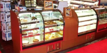 Maximize Visibility and Freshness: Benefits of Bakery Refrigeration 1 Bakery