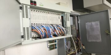 How Smart PDUs Revolutionize Data Center Efficiency and Reliability 22 Smart PDU